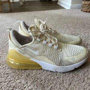 Nike Air Max 270 Sneakers